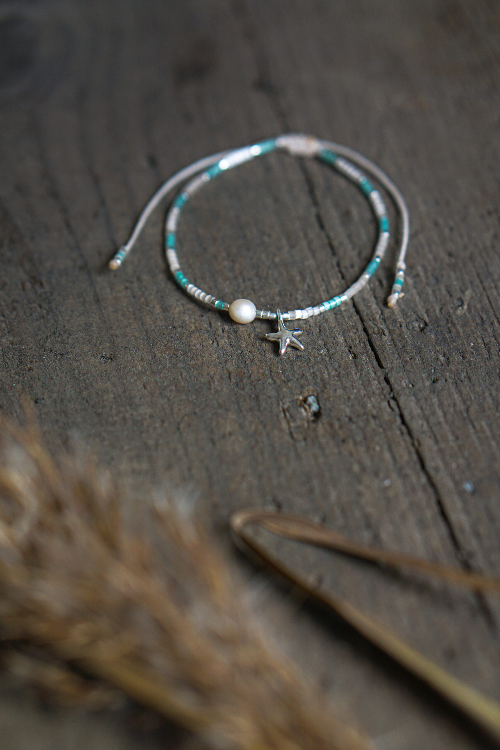 Perlenarmband Aquagrün mit Seestern & Süßwasserperle – Lil's Bay Gems